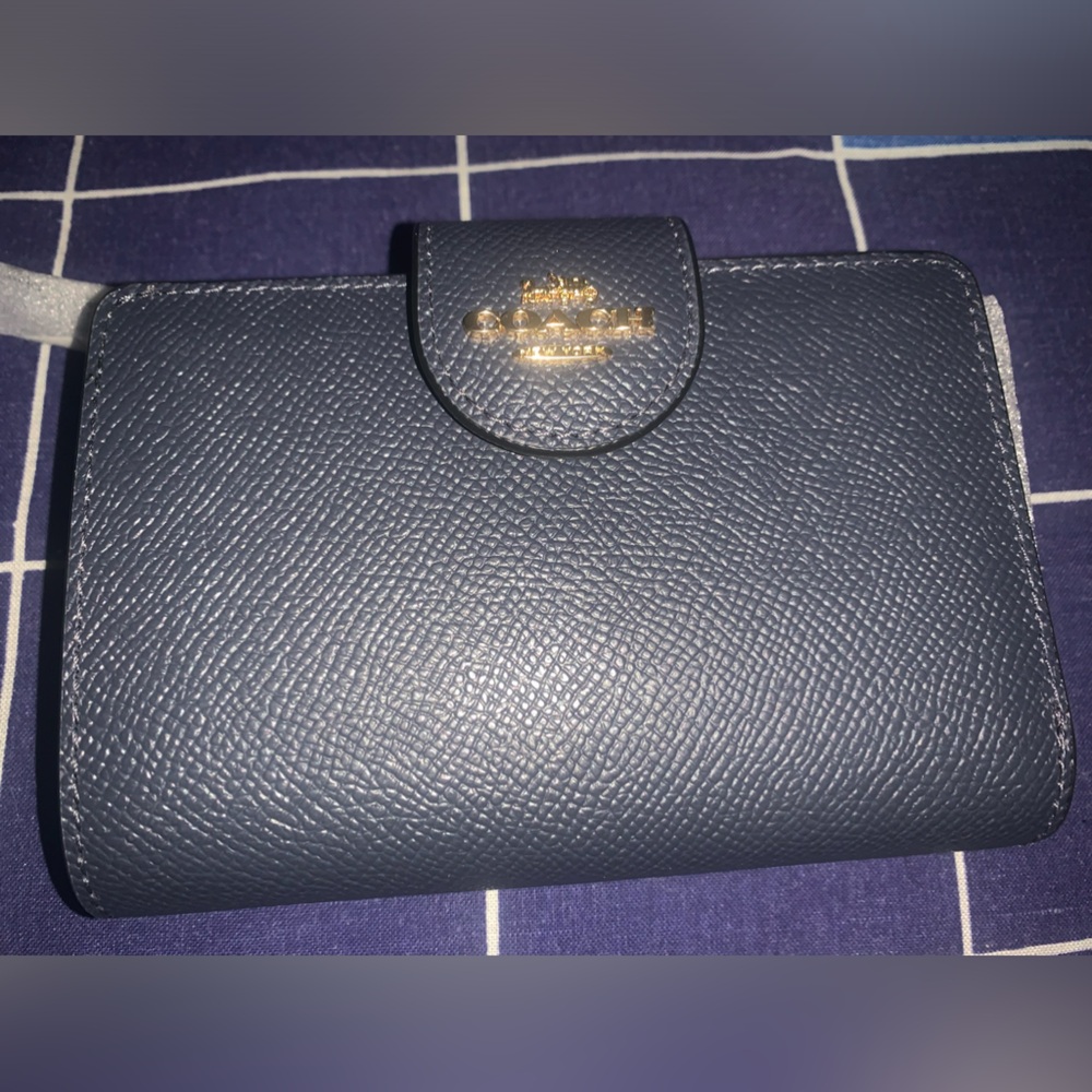 NWT Coach Medium Corner Zip Wallet In
Midnight Blue Canvas